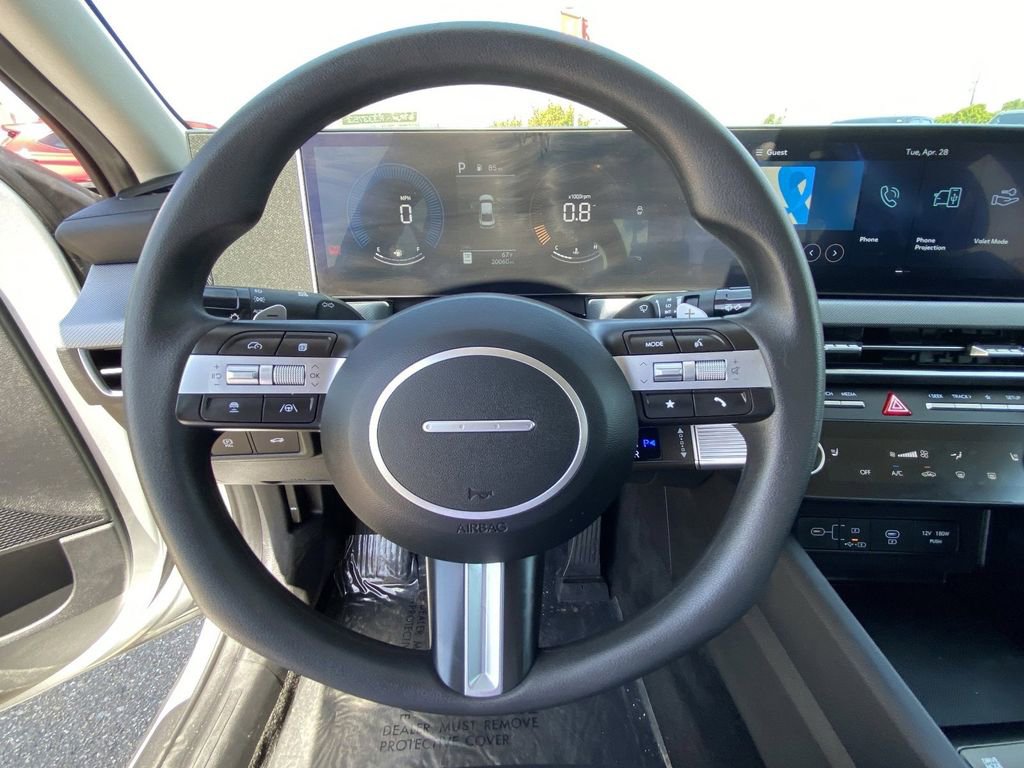 Used 2025 Hyundai Sonata SEL FWD image 25