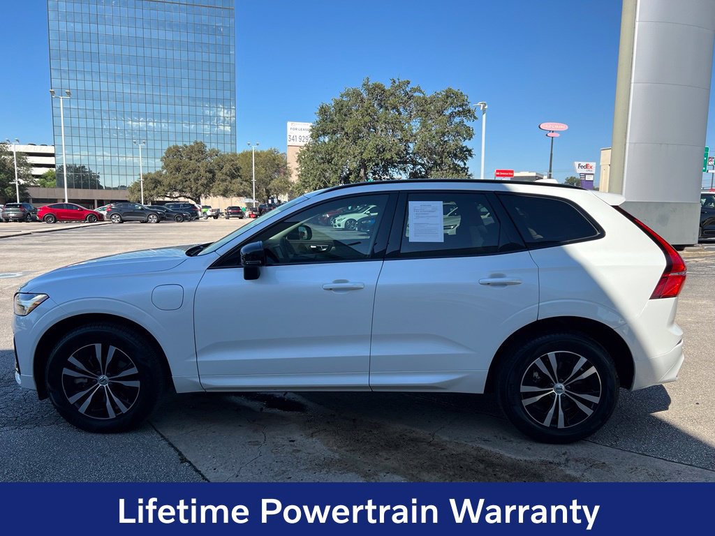 Certified 2025 Volvo XC60 T8 Core AWD/4WD image 4