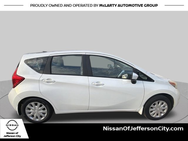 Used 2016 Nissan Versa Note SV FWD image 2