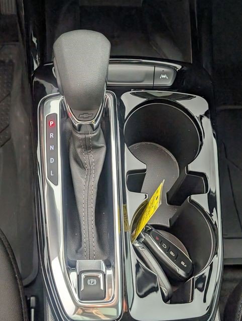 Certified 2026 Chevrolet Trax LT w/ Sunroof Package FWD image 23