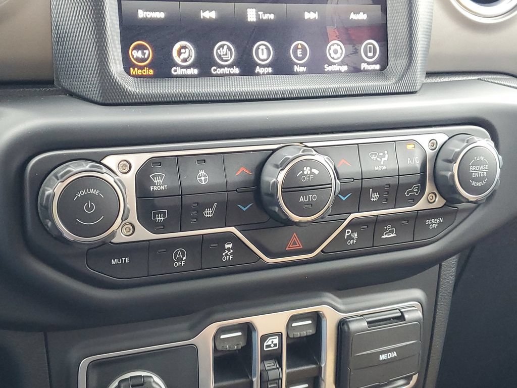 Used 2021 Jeep Gladiator Rubicon AWD/4WD image 23
