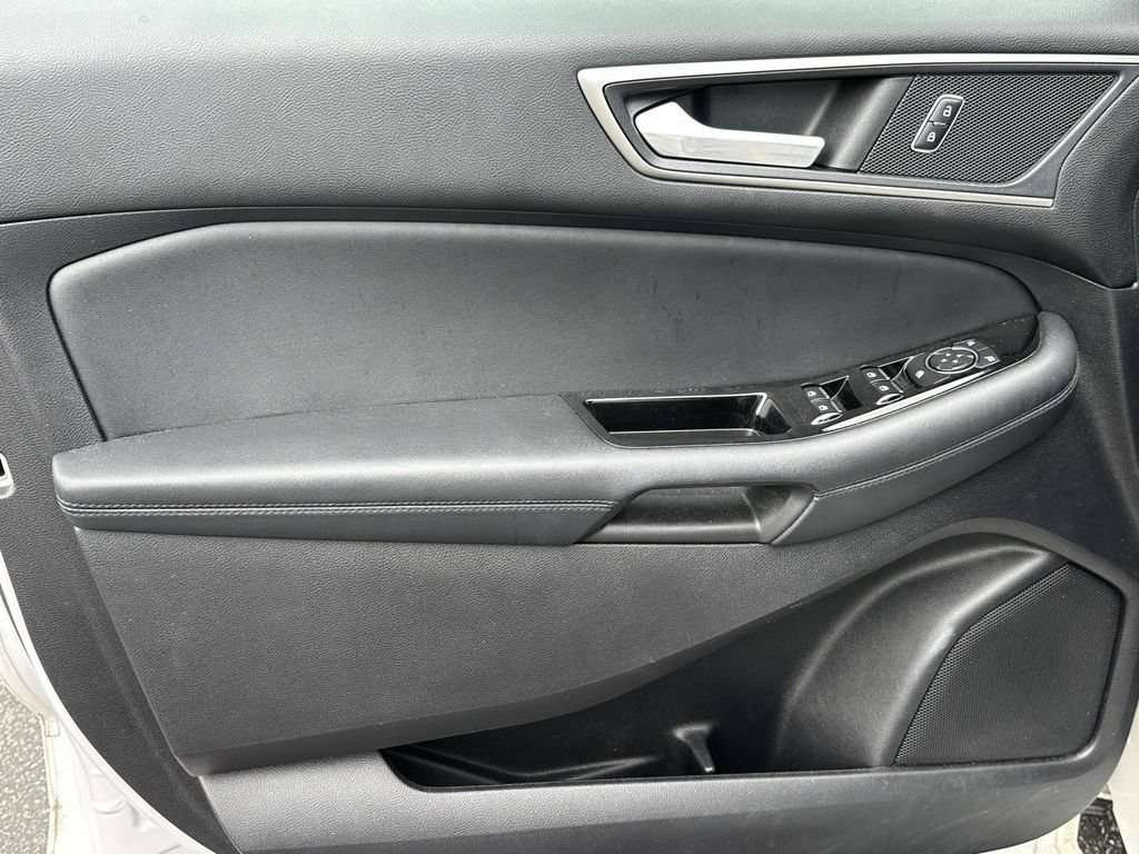 Used 2019 Ford Edge SEL w/ Equipment Group 201A AWD/4WD image 15