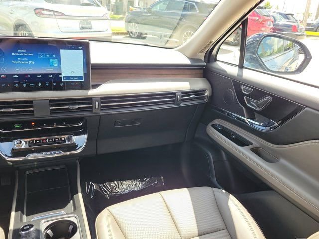 Certified 2026 Lincoln Corsair Grand Touring image 21