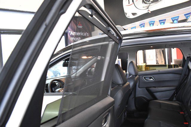 Used 2025 Nissan Rogue Platinum w/ Platinum Premium Package AWD/4WD image 21