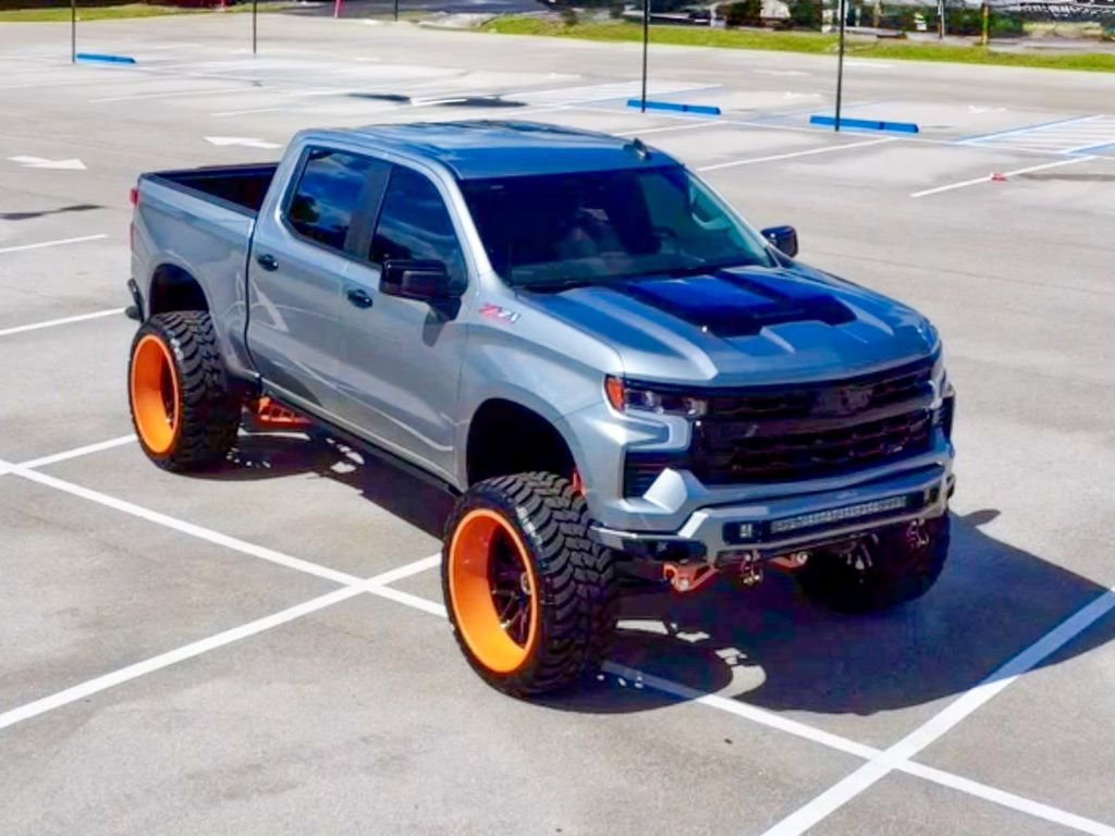 Used 2025 Chevrolet Silverado 1500 LT Trail Boss AWD/4WD image 16