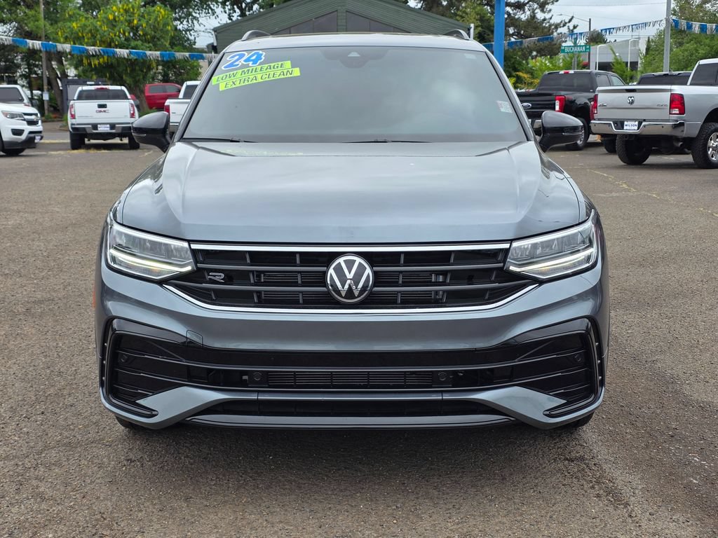Used 2024 Volkswagen Tiguan SE R-Line FWD image 6
