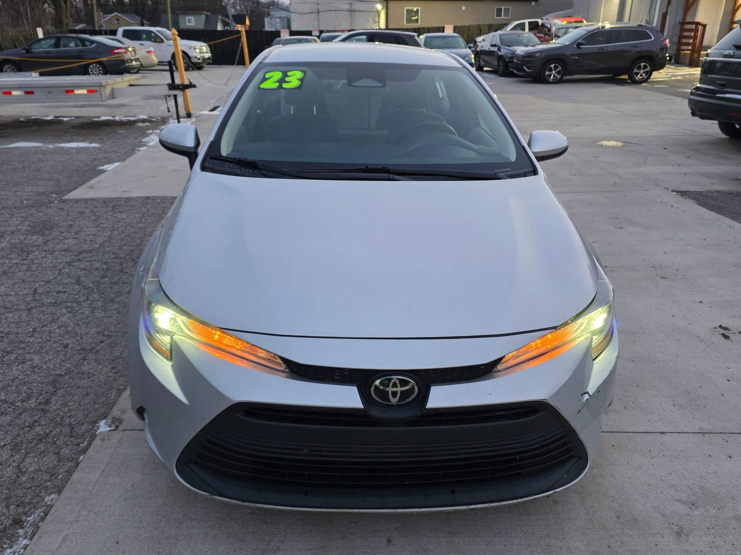 Used 2023 Toyota Corolla LE image 9