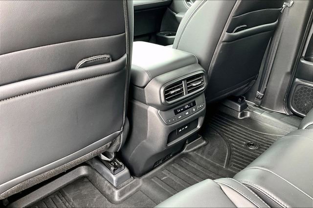 Used 2025 Honda Pilot EX-L image 33