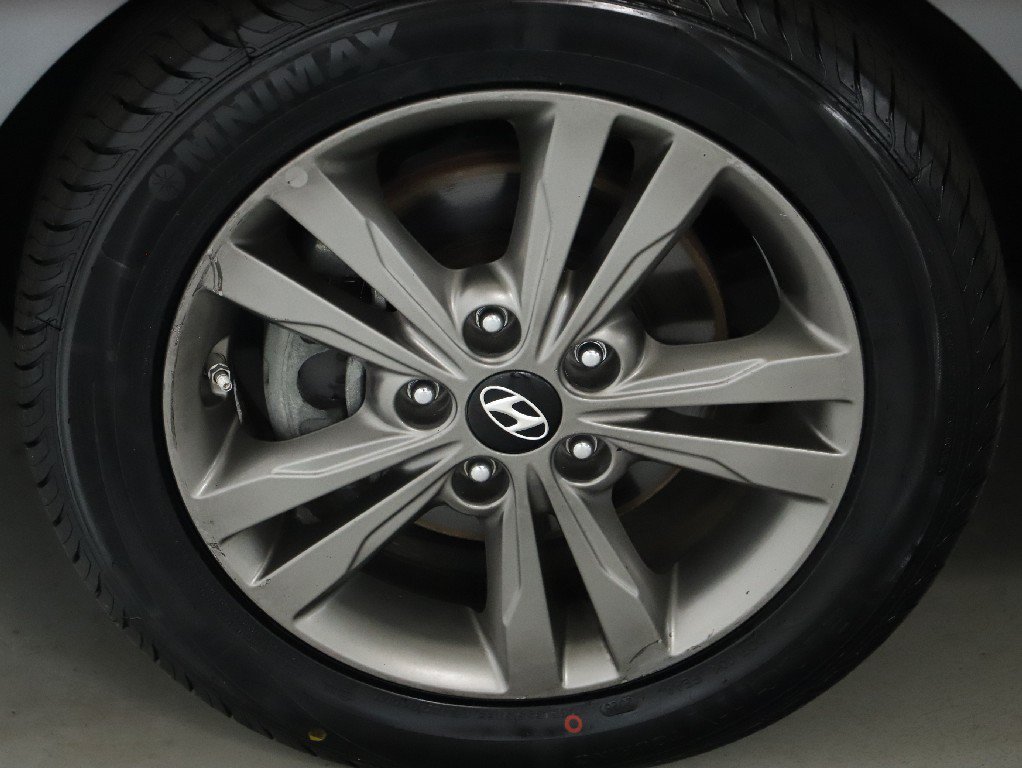 Used 2018 Hyundai Elantra SEL FWD image 38