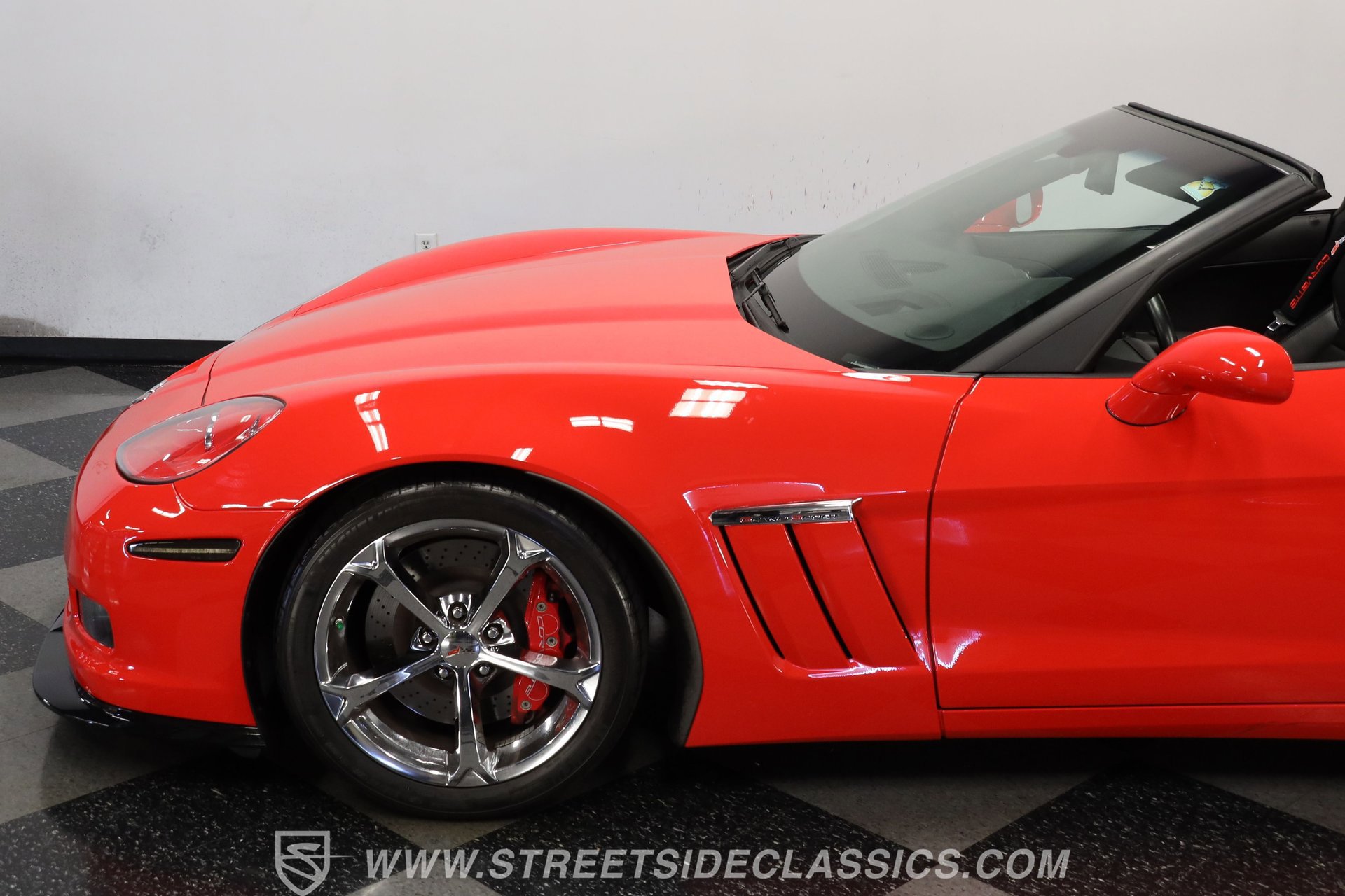 Used 2013 Chevrolet Corvette Grand Sport w/ 3LT Preferred Equipment Group image 22