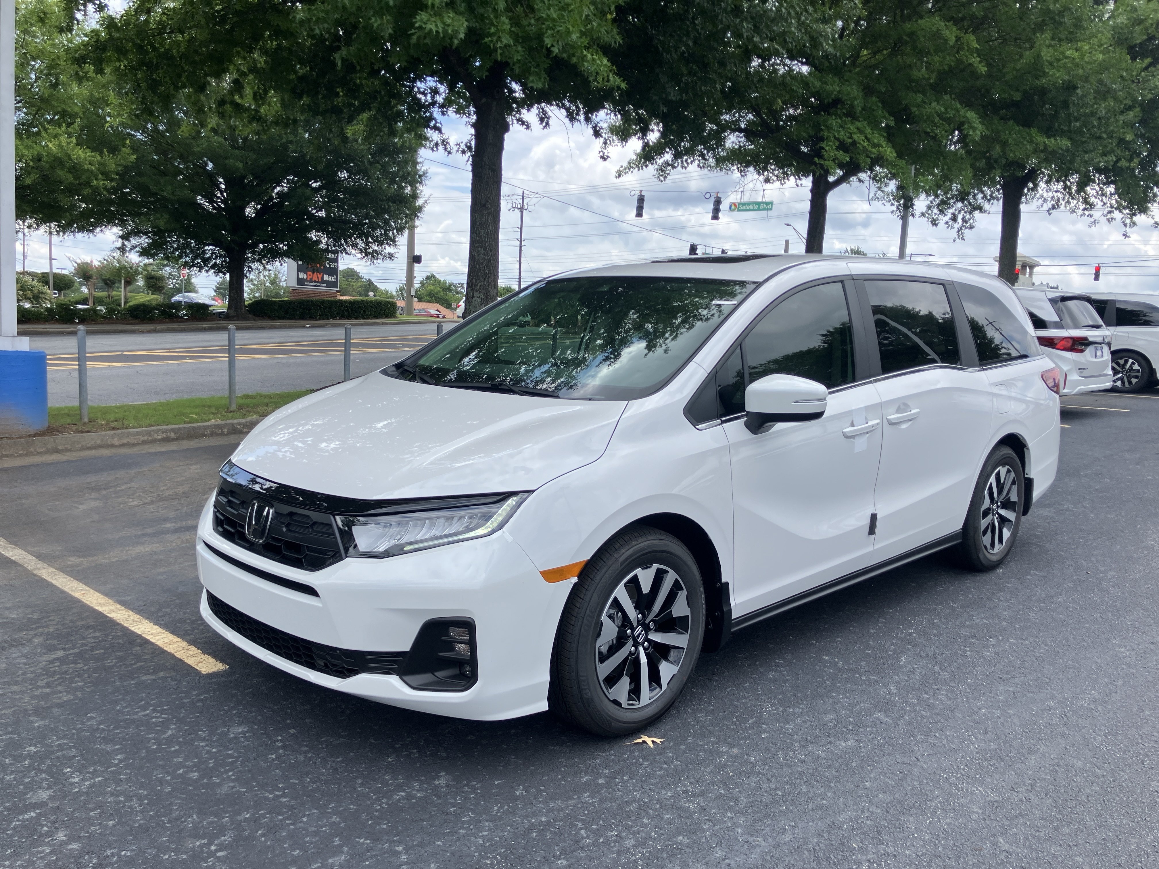 New 2026 Honda Odyssey EX-L image 5