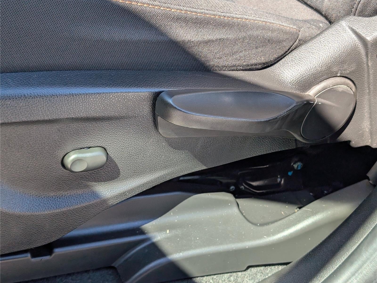 Used 2021 Chevrolet Trax LS w/ Tint and Cruise Package FWD image 19