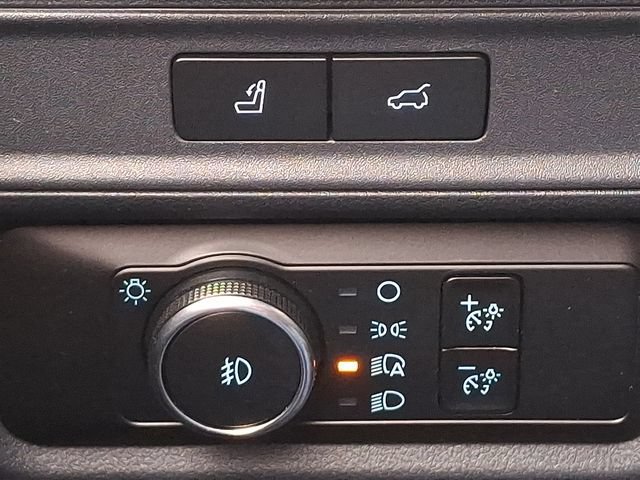 Used 2023 Ford Expedition Limited AWD/4WD image 23