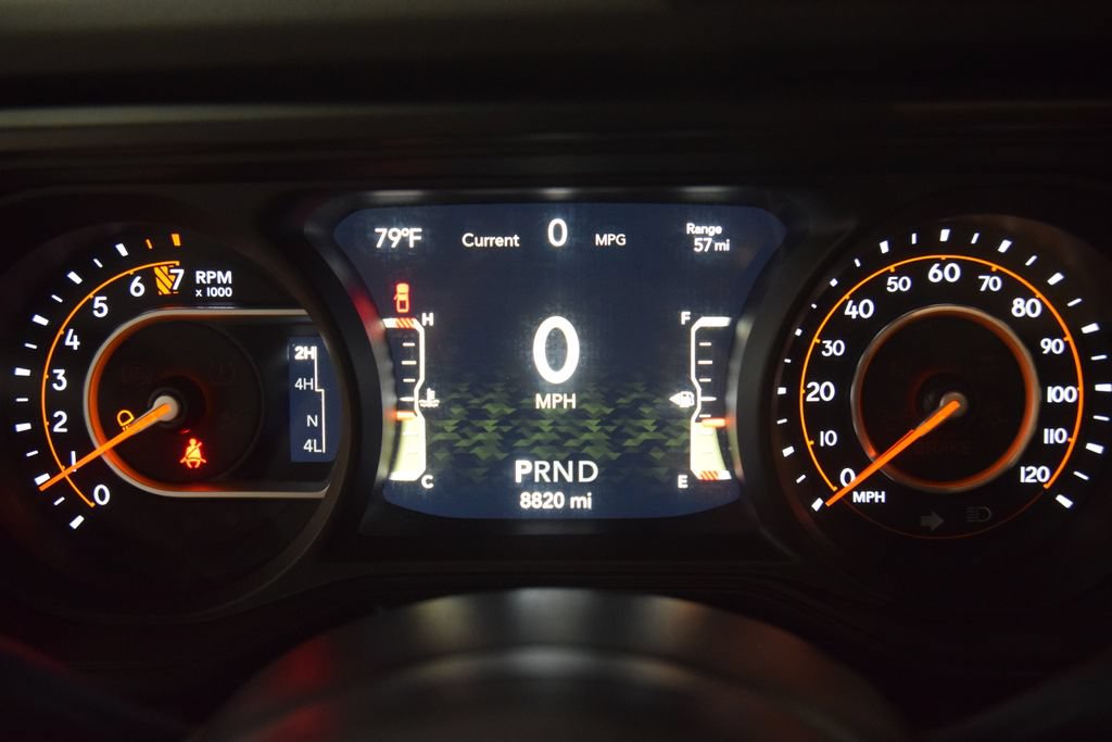Used 2025 Jeep Gladiator Rubicon w/ Safety Group AWD/4WD image 52