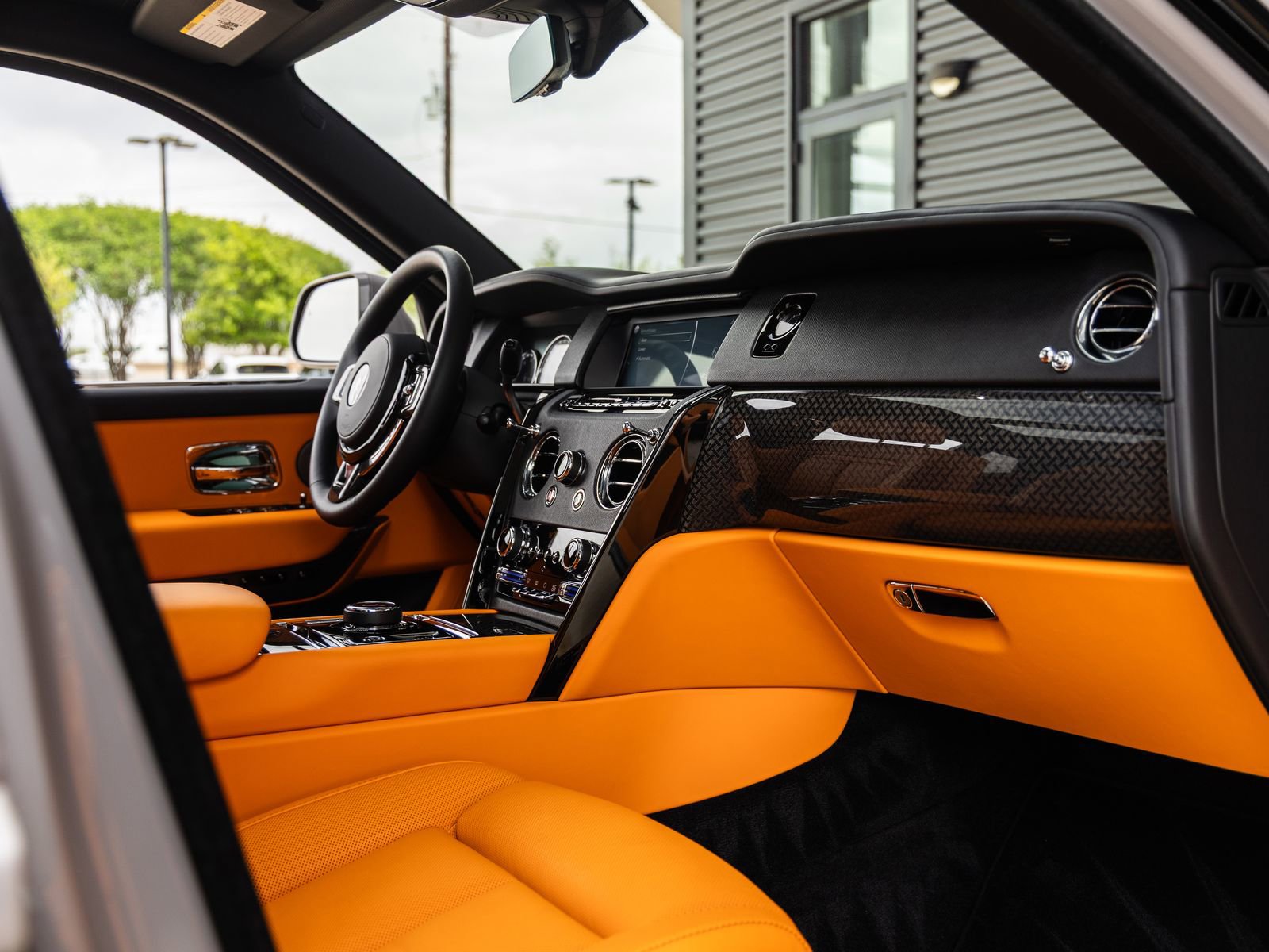 Certified 2023 Rolls-Royce Cullinan Black Badge image 54