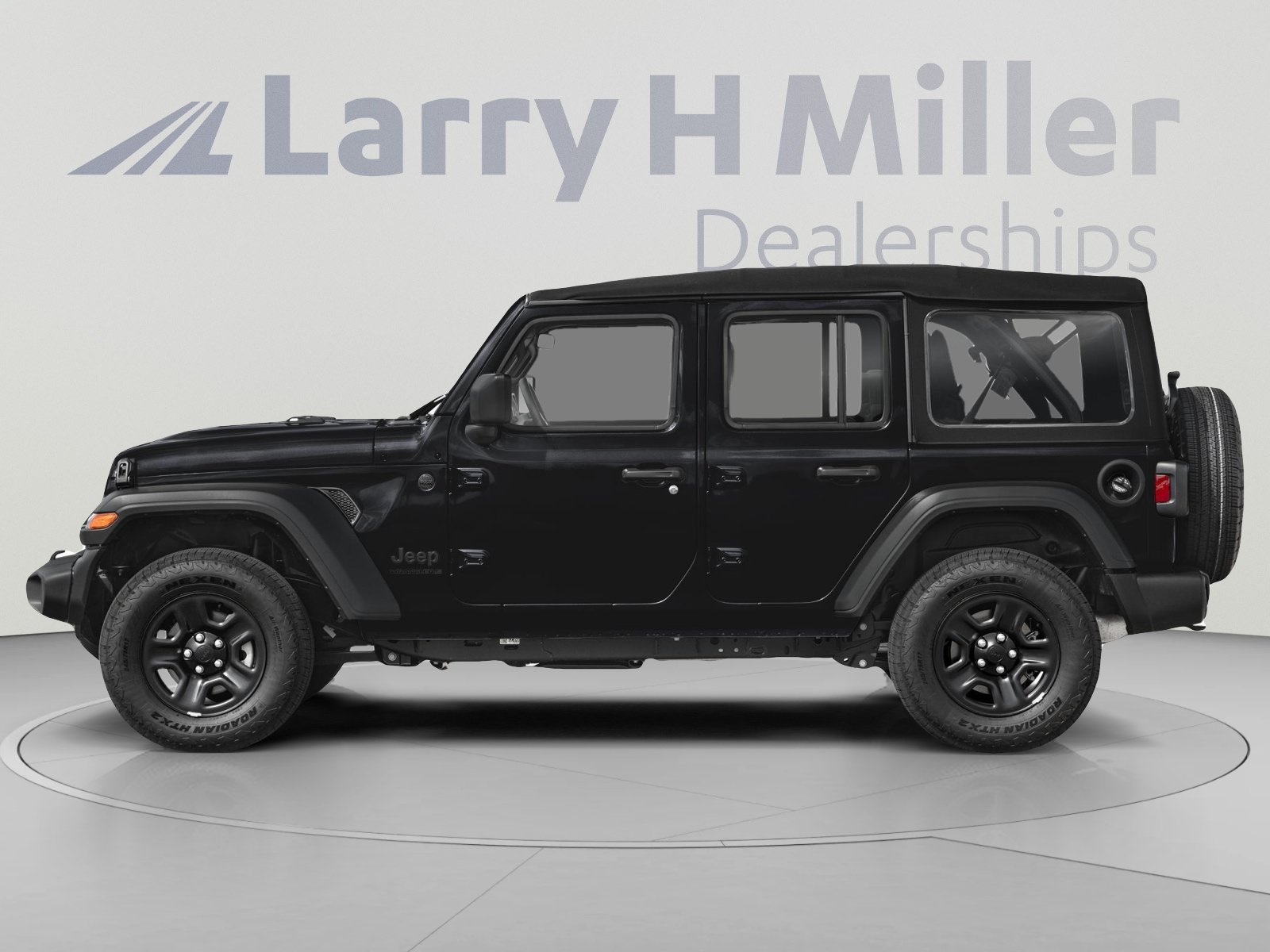 Used 2025 Jeep Wrangler Unlimited Rubicon w/ Convenience Group AWD/4WD image 3