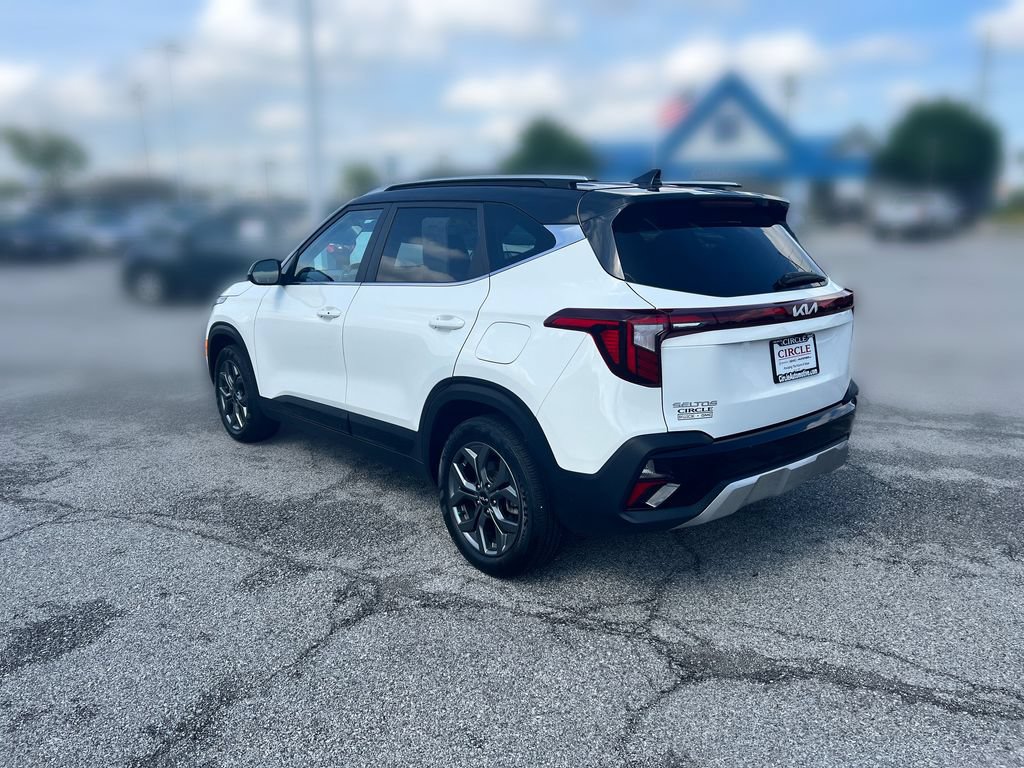 Used 2024 Kia Seltos S AWD/4WD image 4