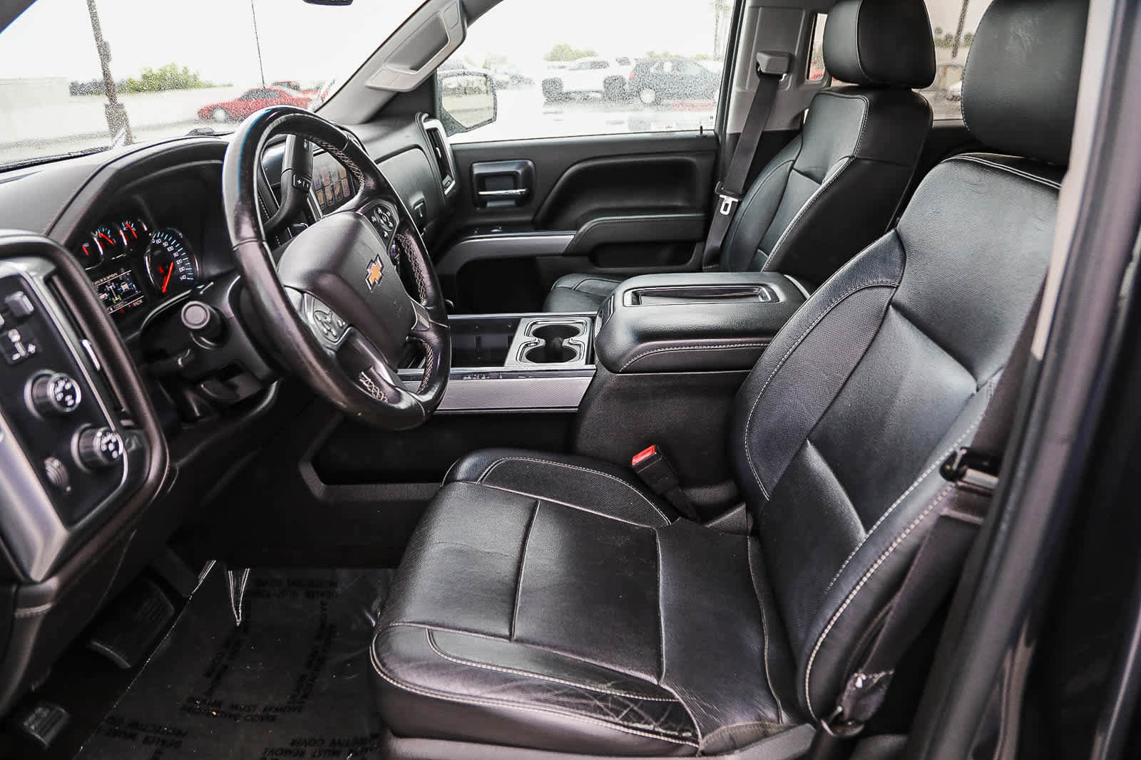 Used 2015 Chevrolet Silverado 1500 LTZ Z71 w/ LTZ Plus Package AWD/4WD image 17