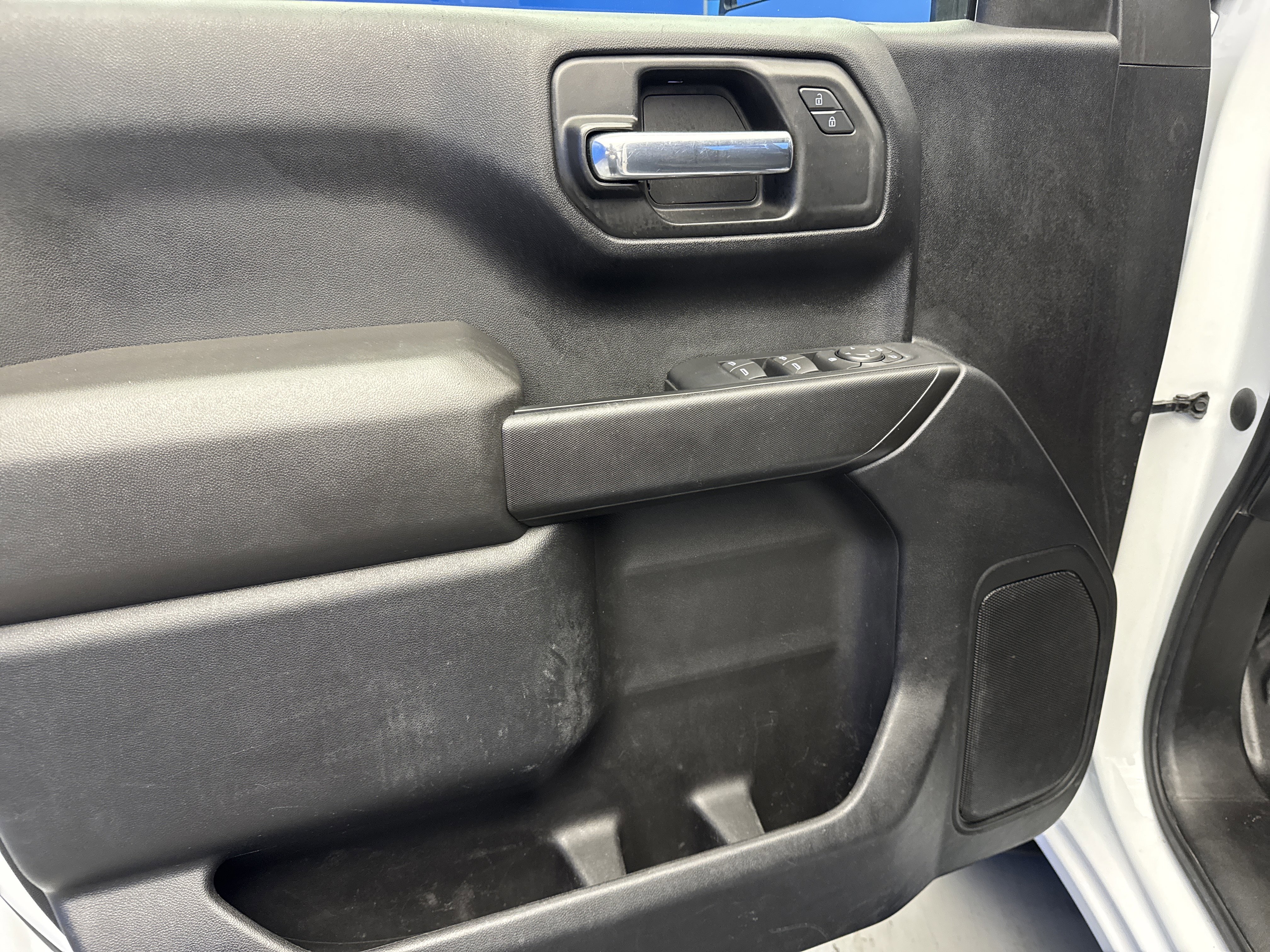 Used 2022 GMC Sierra 1500 Pro w/ Fleet Convenience Package image 10