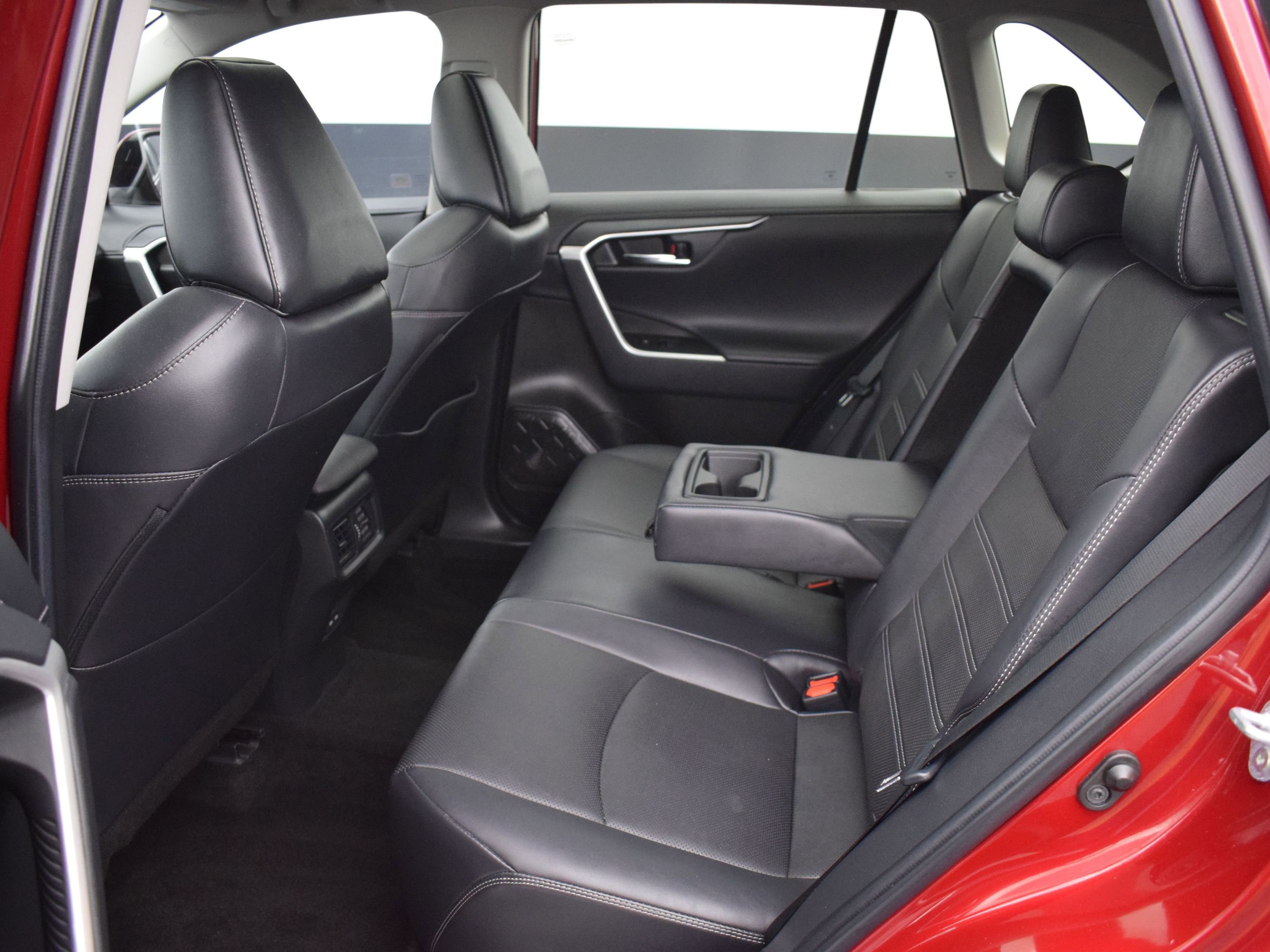 Used 2022 Toyota RAV4 Limited AWD/4WD image 14