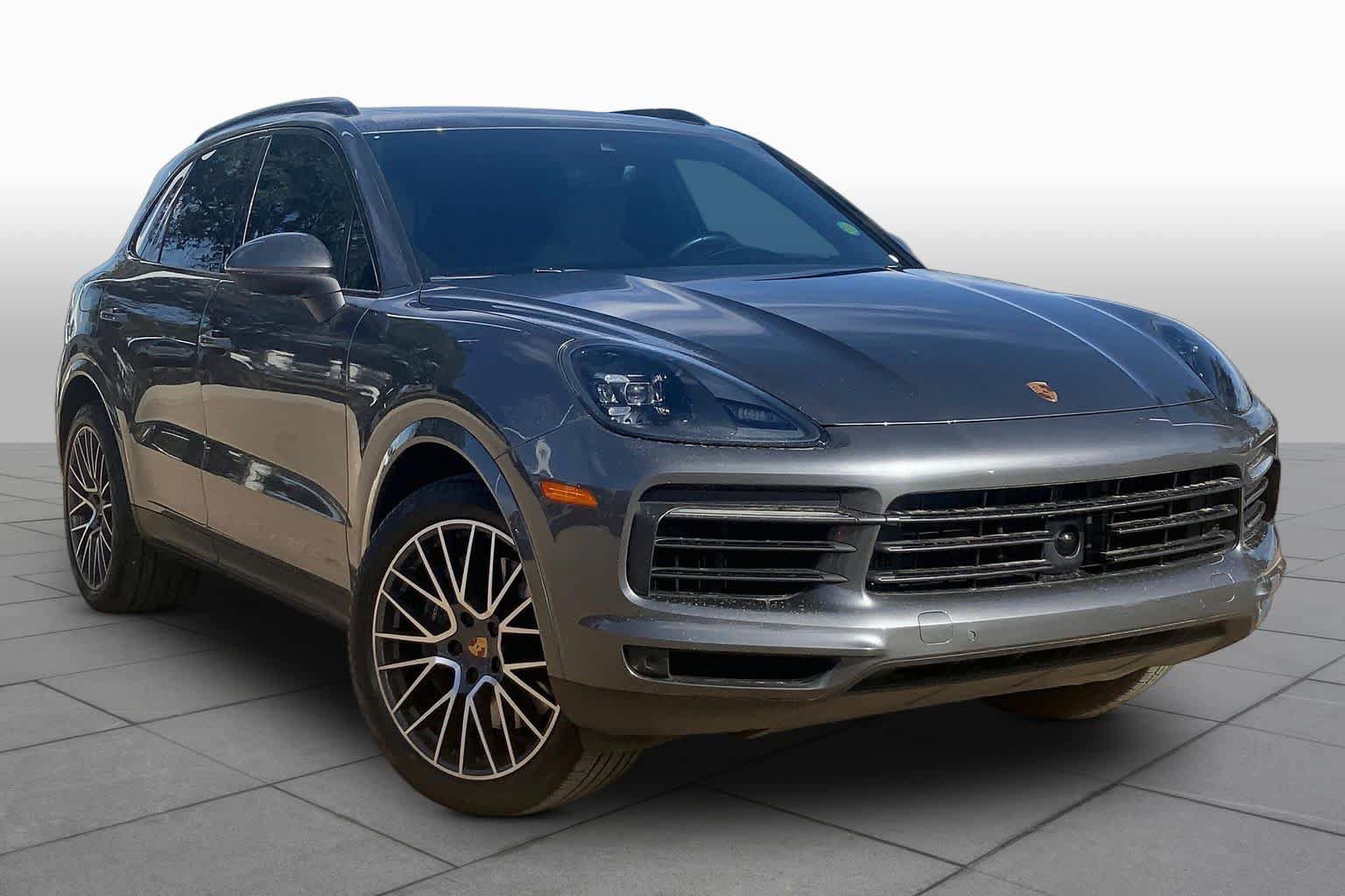 Used 2022 Porsche Cayenne AWD/4WD image 3