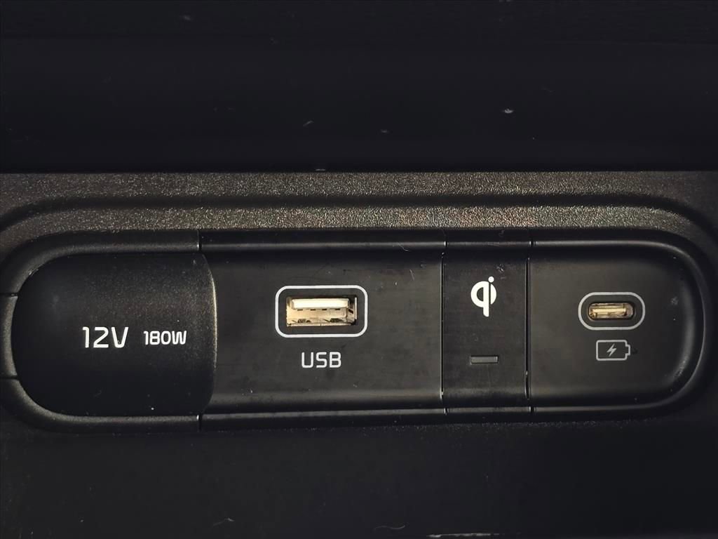 Used 2023 Kia Sportage EX image 23