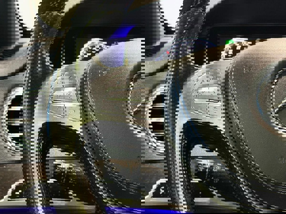 Used 2015 Mercedes-Benz S 550 4MATIC Sedan image 16