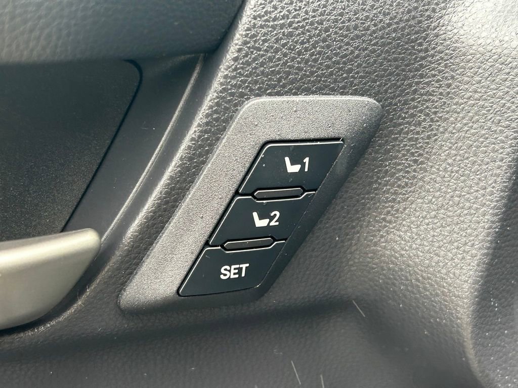 Used 2025 Toyota 4Runner Limited image 23