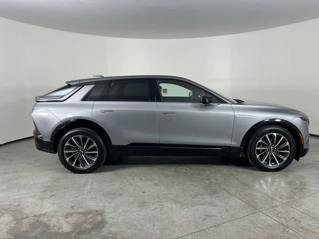 Used 2026 Cadillac Lyriq Sport AWD/4WD image 9