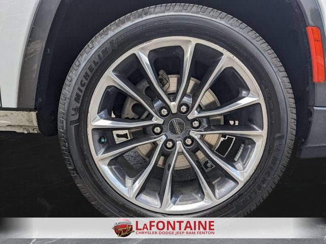 Used 2022 Jeep Wagoneer Series III w/ Premium Group I AWD/4WD image 32