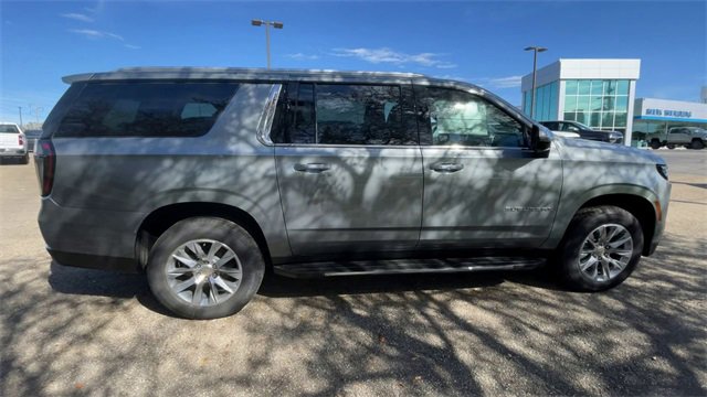 New 2026 Chevrolet Suburban Premier w/ Sun And Tow Package image 2