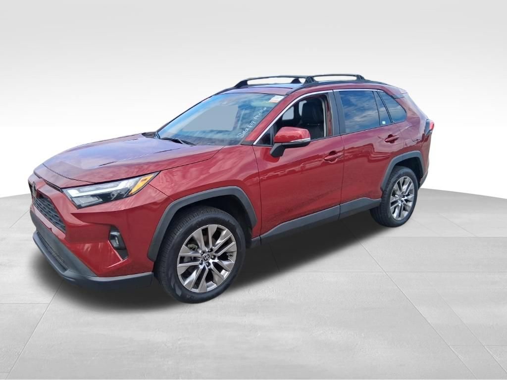 Used 2022 Toyota RAV4 XLE Premium AWD/4WD image 10