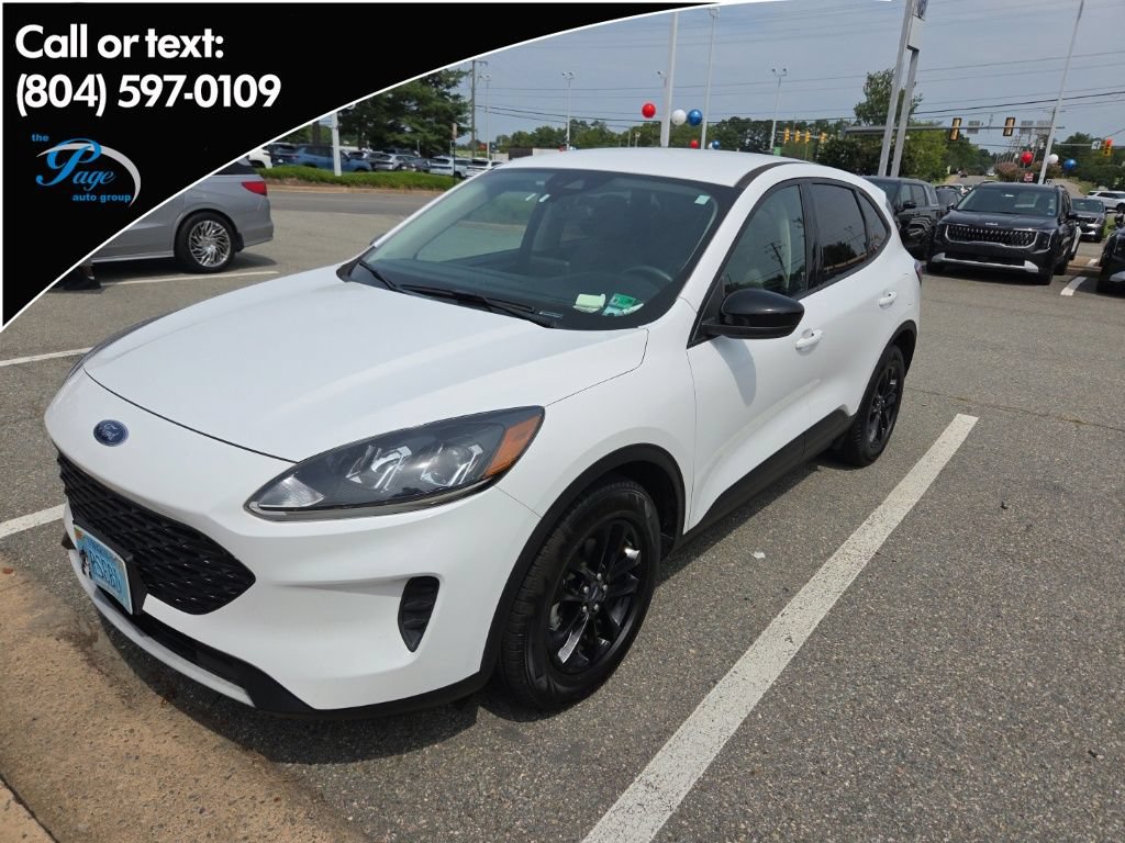 Used 2020 Ford Escape SE Sport FWD image 1