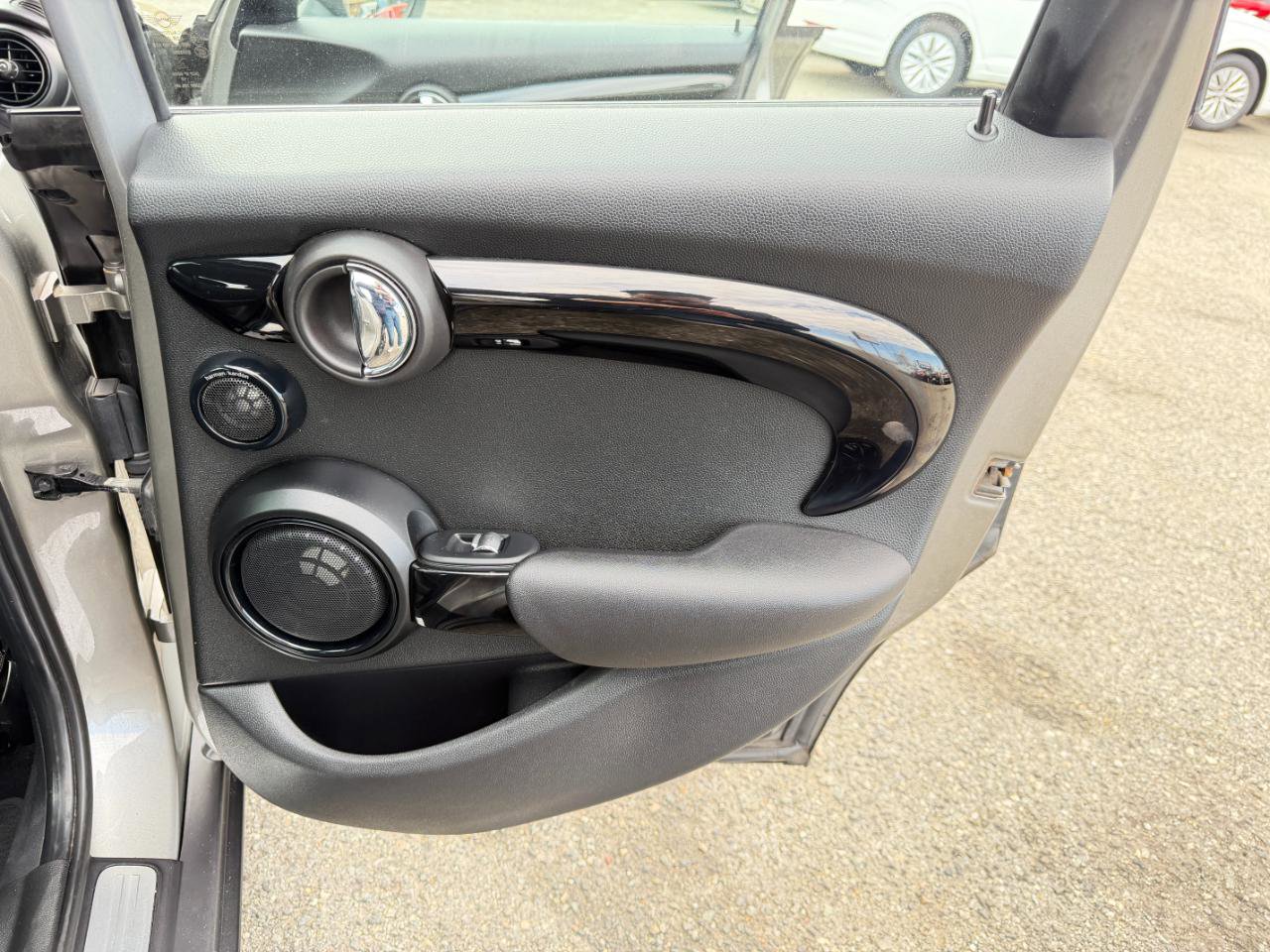 Used 2019 MINI Cooper S w/ Premium Package FWD image 45