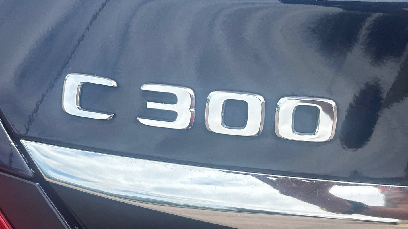 Used 2018 Mercedes-Benz C 300 4MATIC Sedan image 15