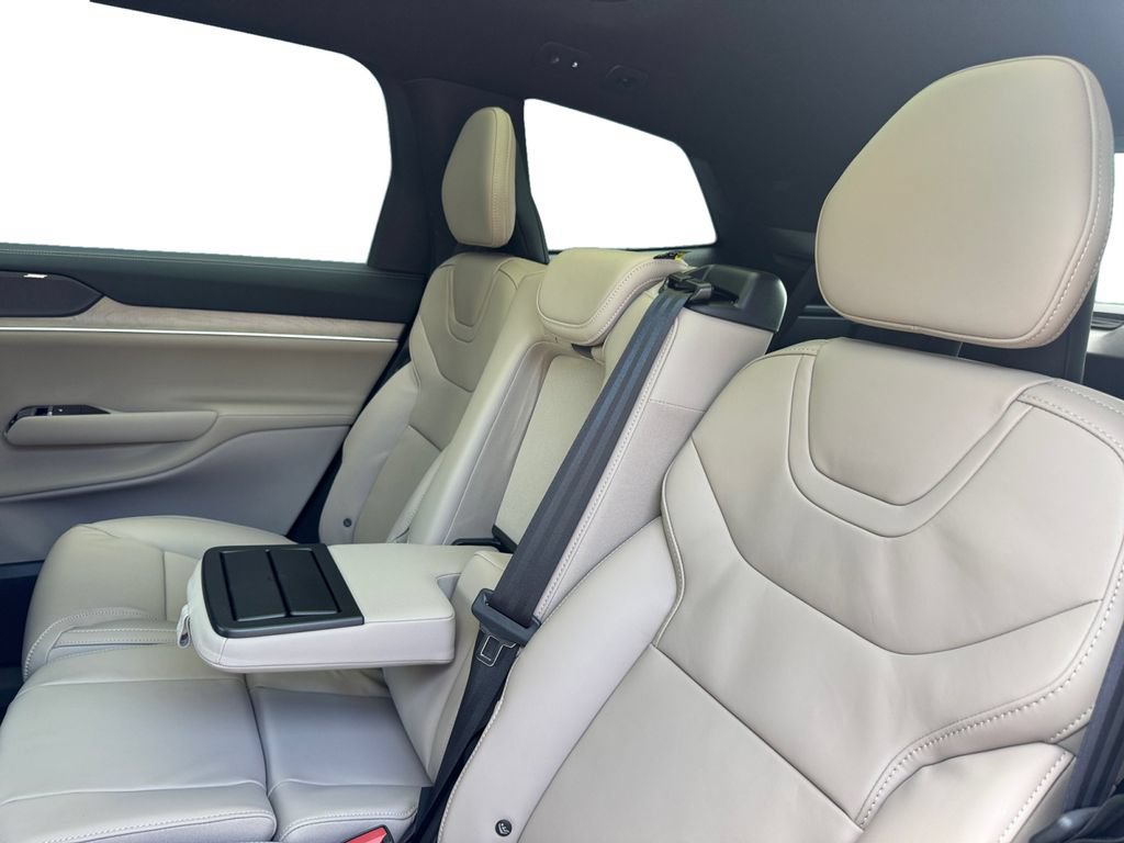 New 2026 Volvo EX90 Ultra AWD/4WD image 25