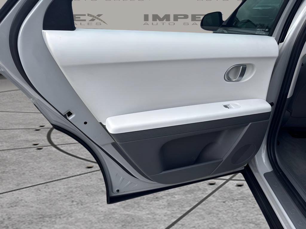Used 2024 Hyundai Ioniq 5 SEL RWD image 26