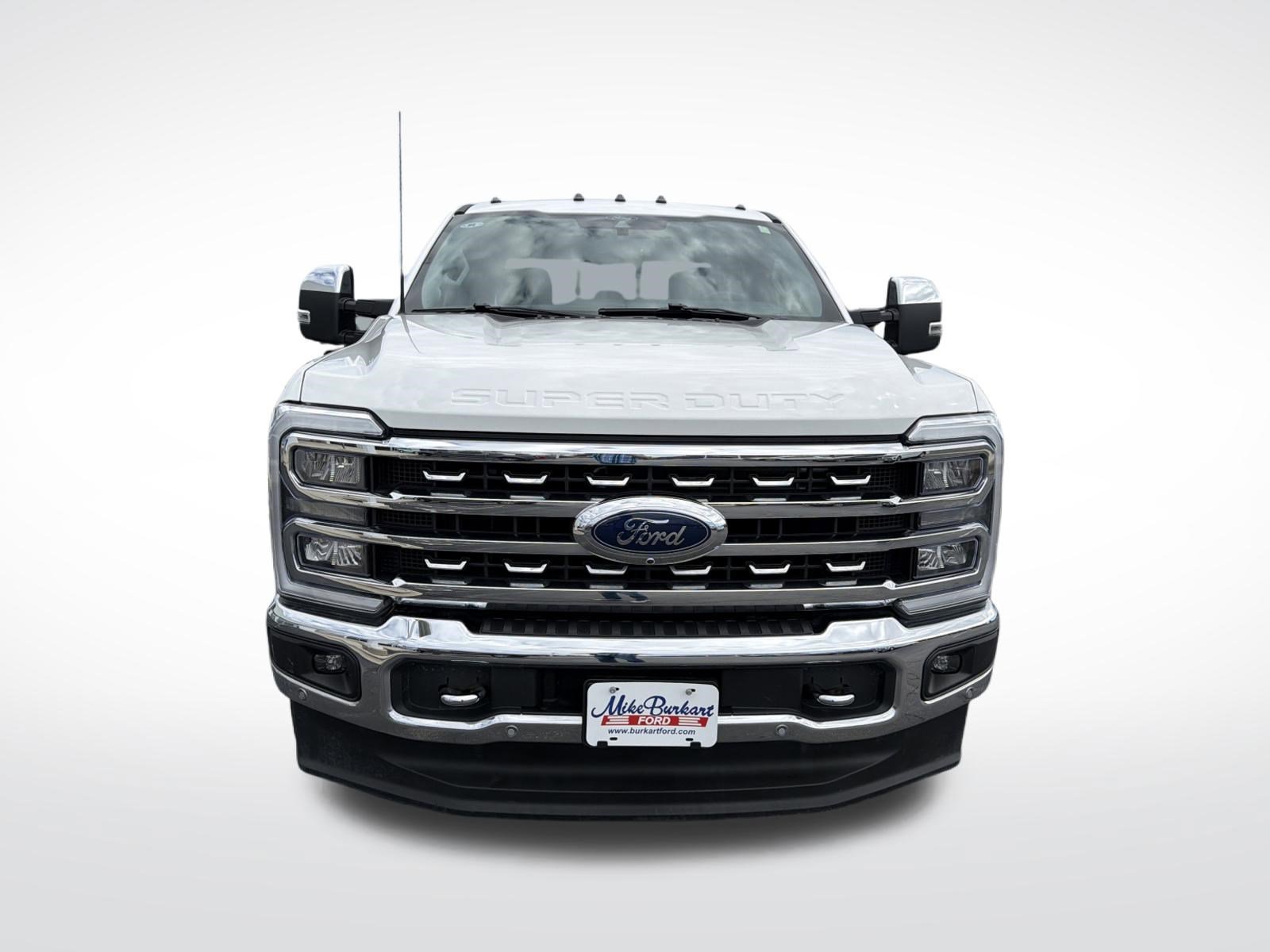 Used 2024 Ford F250 Lariat w/ Lariat Ultimate Package image 3