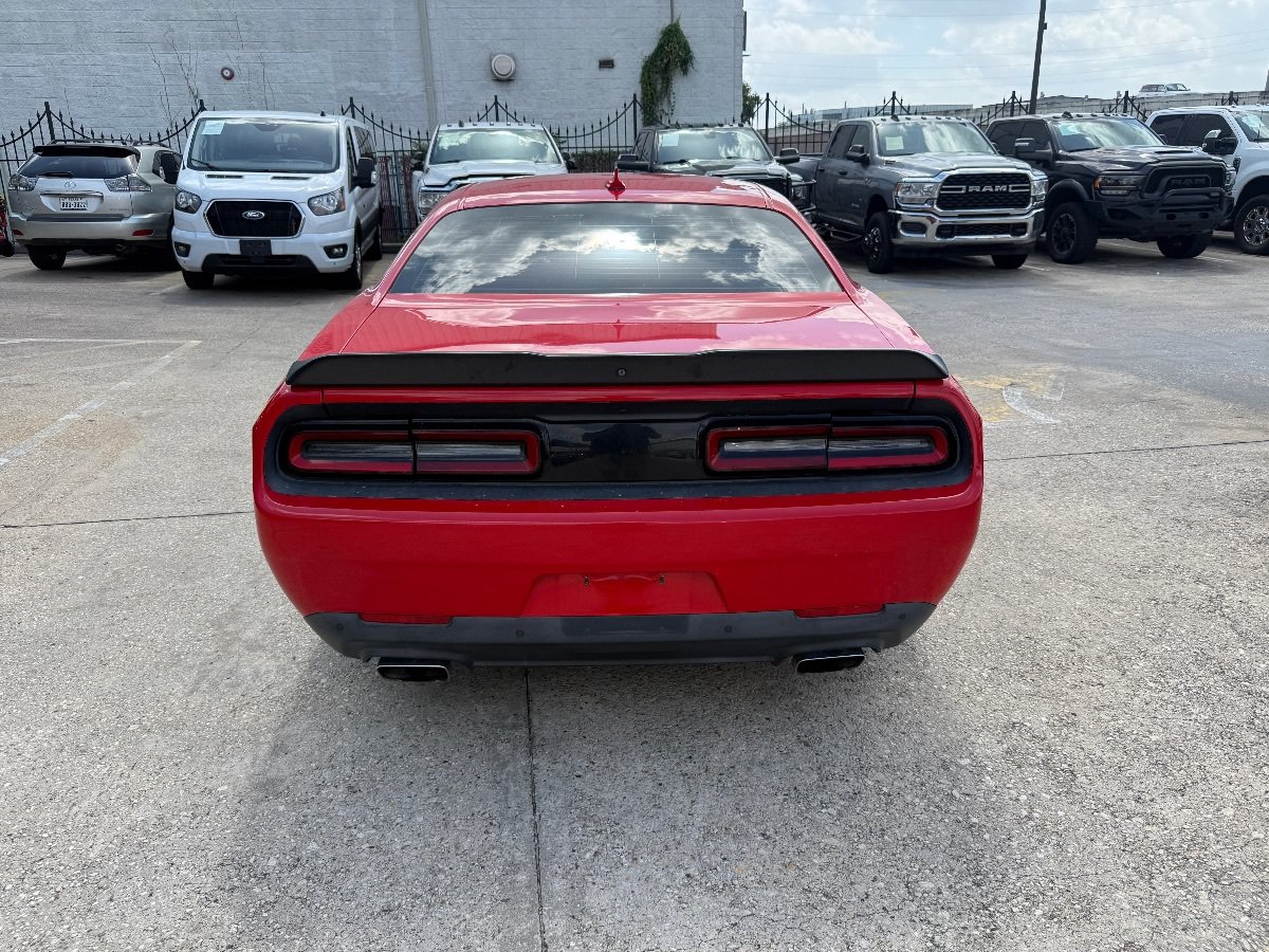 Used 2015 Dodge Challenger R/T Scat Pack RWD image 5