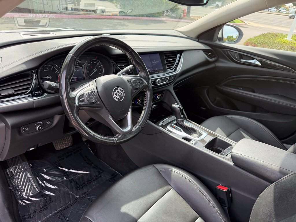 Used 2018 Buick Regal Essence w/ Driver Confidence Package #1 AWD/4WD image 17