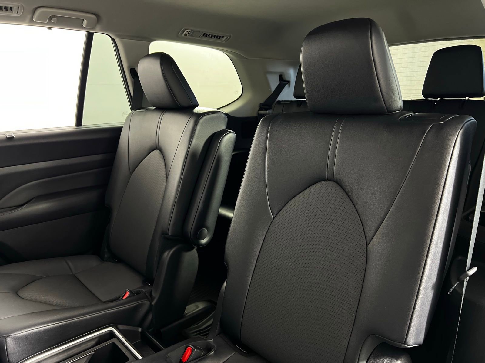 Certified 2025 Toyota Grand Highlander AWD image 23