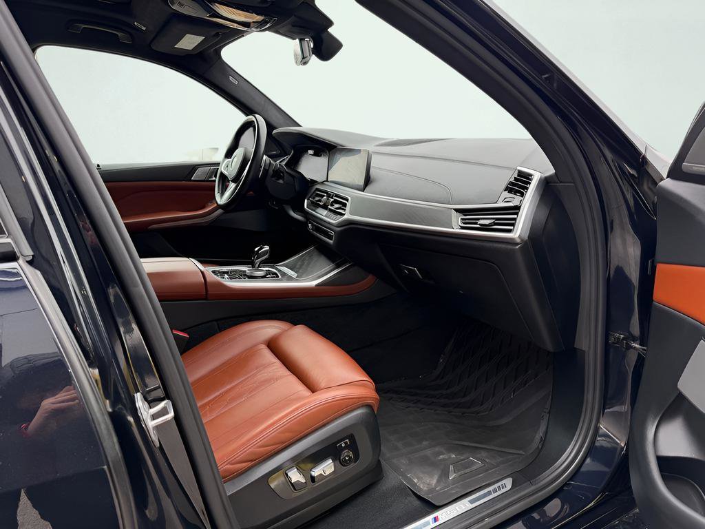 Used 2022 BMW X7 M50i AWD/4WD image 38