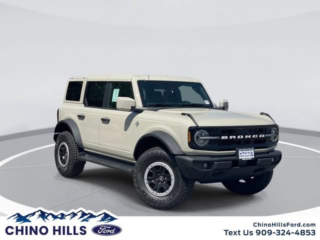 New 2026 Ford Bronco Outer Banks w/ Sasquatch Package