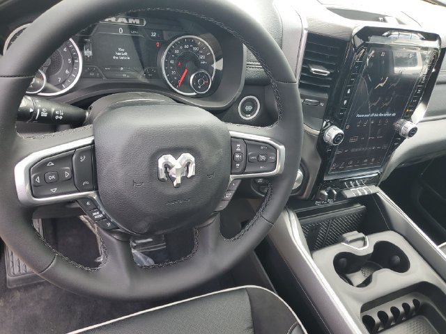 New 2026 RAM 1500 Laramie w/ Sport Appearance Package AWD/4WD image 18