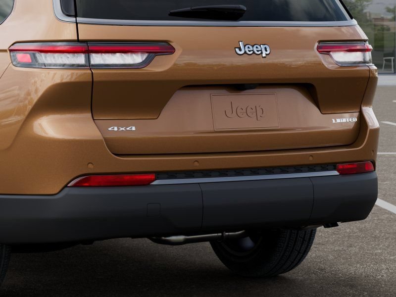 New 2026 Jeep Grand Cherokee L Limited w/ Limited Altitude Package AWD/4WD image 13