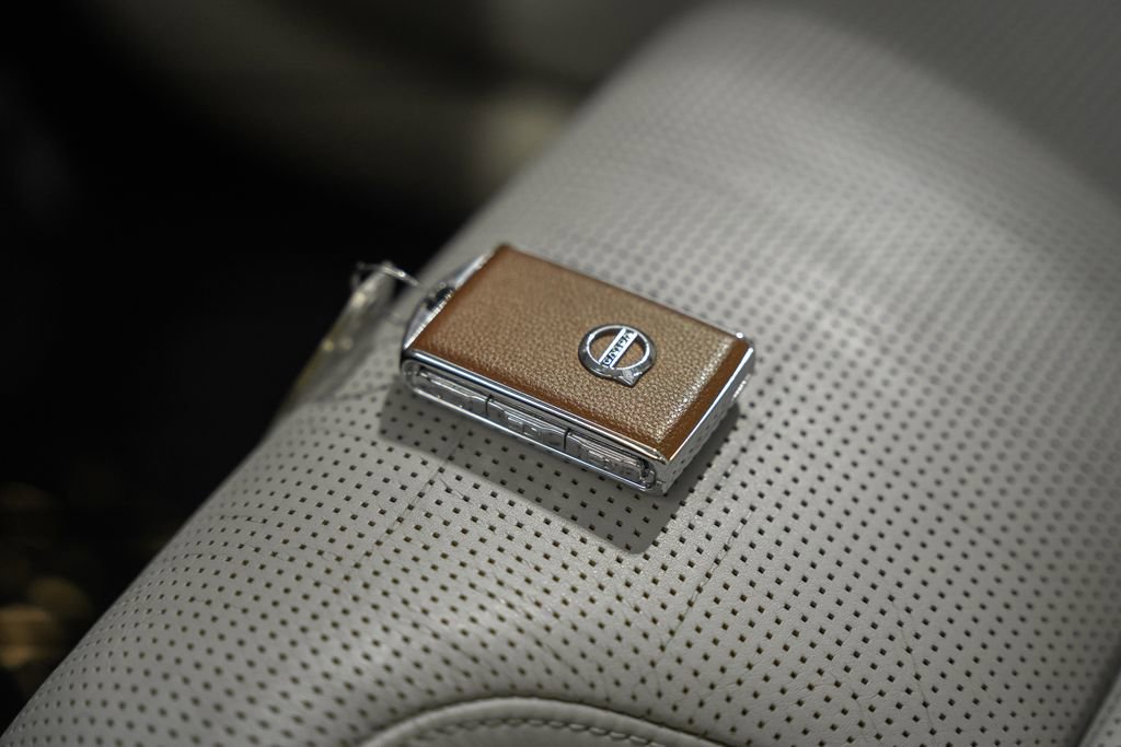 Used 2017 Volvo XC90 T8 Inscription w/ Luxury Package image 46