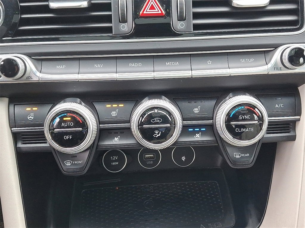 Used 2023 Genesis G70 3.3T w/ Sport Prestige Package image 17