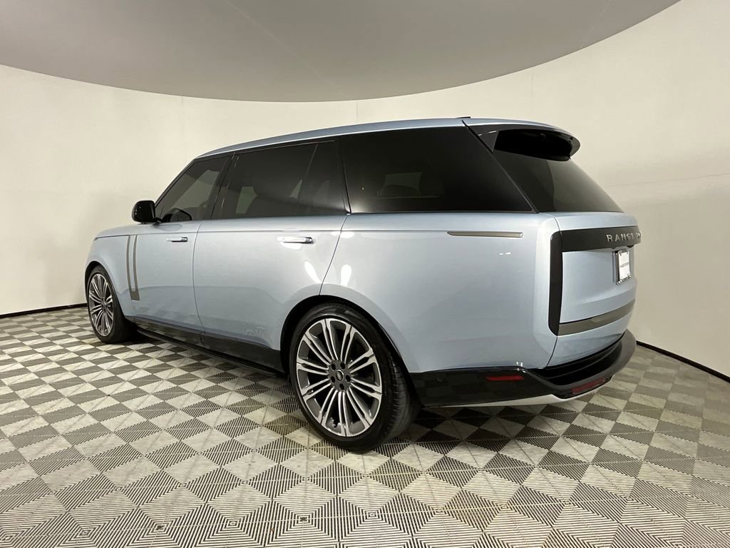 Certified 2024 Land Rover Range Rover Long Wheelbase SE AWD/4WD image 3