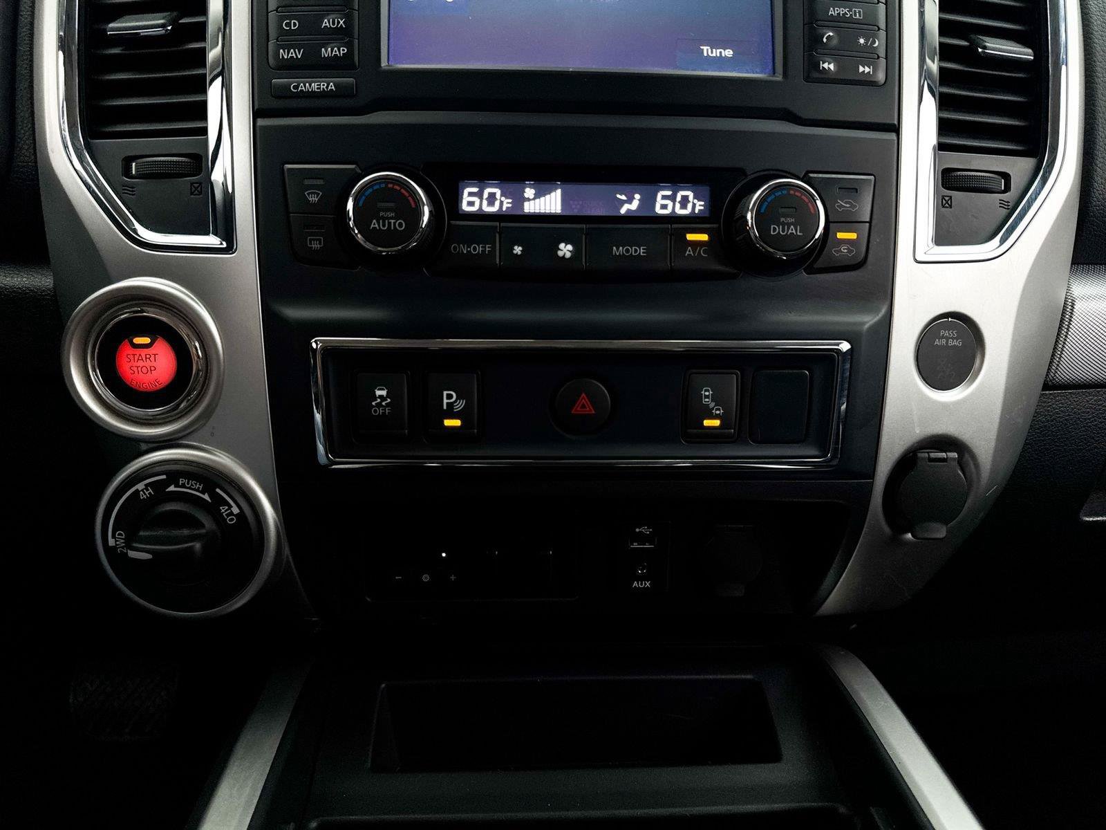 Used 2017 Nissan Titan PRO-4X AWD/4WD image 15