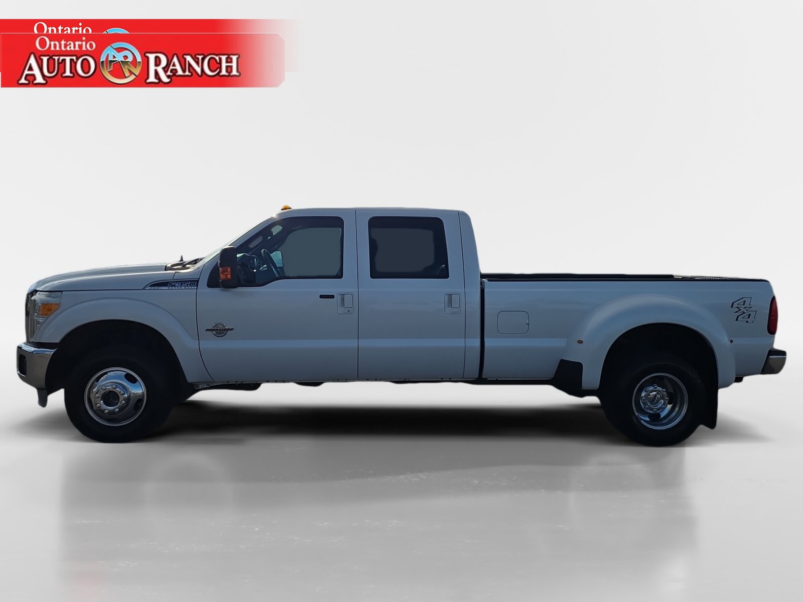 Used 2015 Ford F350 Lariat w/ Lariat Ultimate Package AWD/4WD image 2